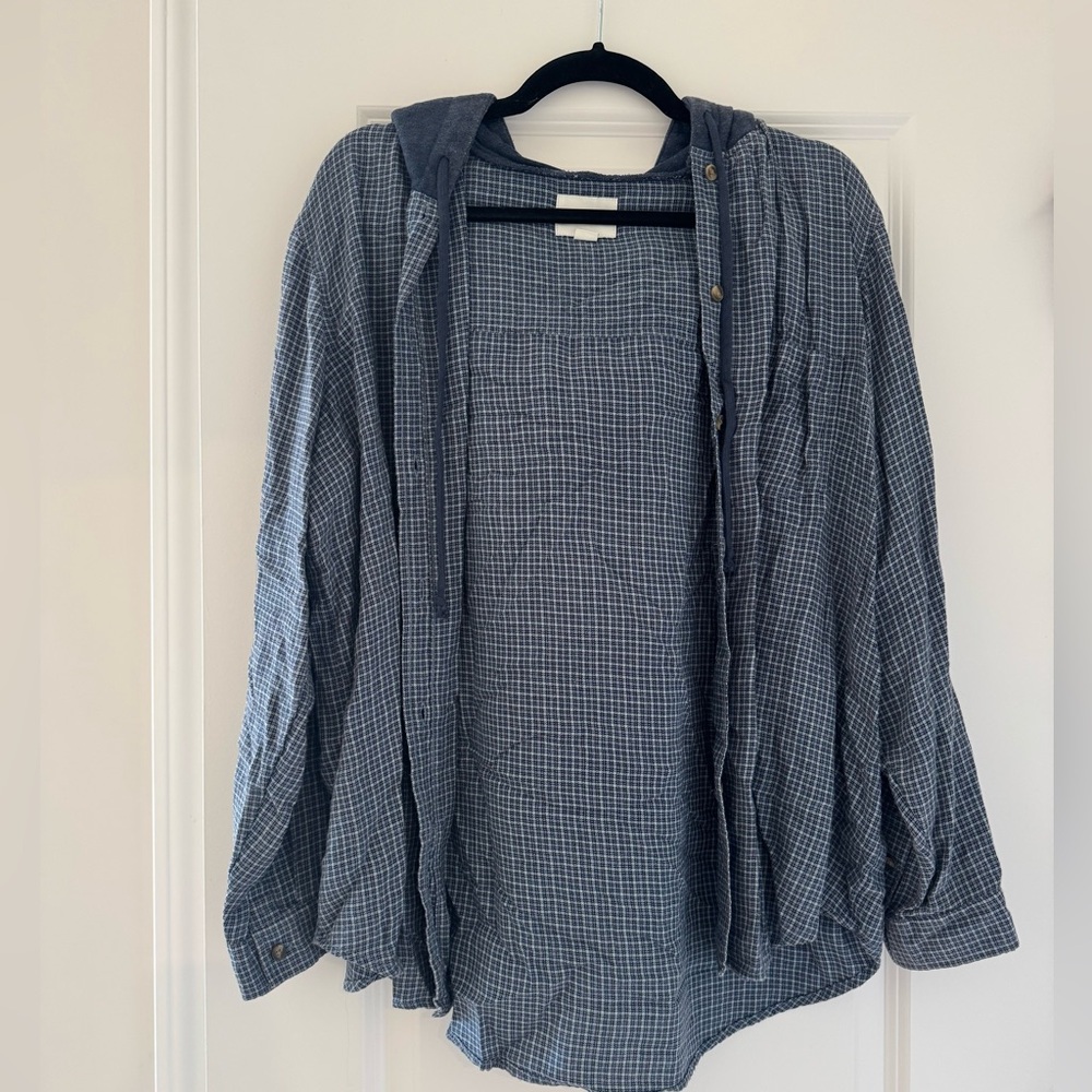 AMERICAN EAGLE | Blue flannel shirt with hood